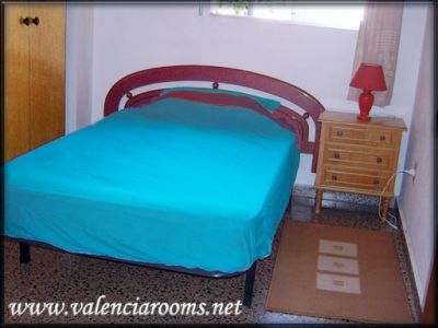 las fallas Cheap Accommodation Rooms in Valencia, Spain only 30