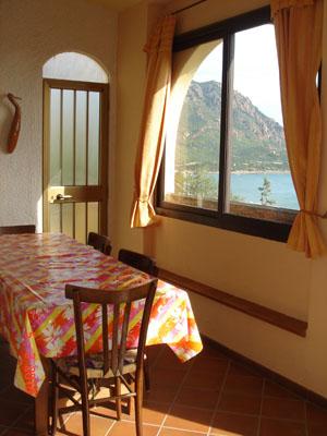 Traditional beachside holiday apartment. sleeps 8.