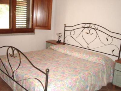 Eastern Sardinia holiday villa with pool, sleeps 6.