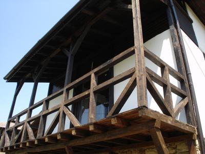 Purpose-built hotel and restaurant with grand mountain views