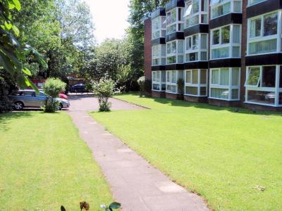 >>Flats and houses to rent in Leeds<<