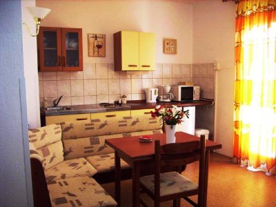 Panorama apartments in Croatia only 50m from the sea