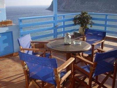 Greece Cyclades island Milos rentapartment 1/2 beedrooms 