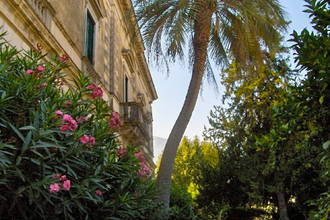 Grand Italian Houses for Groups