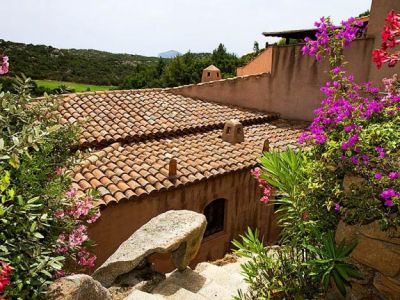 OLD SPANISH ROOF TILES . BAREL ROOF TILES . MISSION ROOF TILES by LUXURYSTYLE.ES