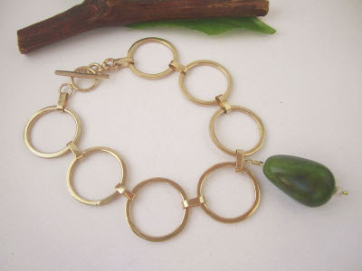 Handmade “Tumbaga” jewellery from Latin America