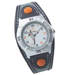 Kids get cool fashion stuffs from Titan