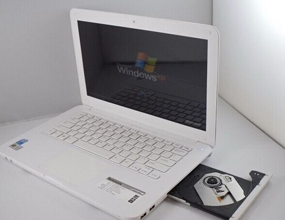 IPHONE laptops 4G memory 320G hard disk 2GB memory DVD drive 64 Win7 system