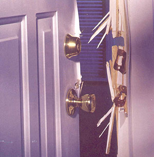 Fix BrOkEn Door/Window Rapid Respond Multiskilled Handymen in your Neighbourhood Emergency Call out