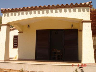 Eastern Sardinia holiday apartment to let. sleeps 4.