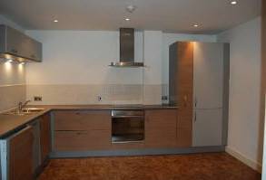 3Bed 3Bath (City Centre – NG1 1GH) Fully Furnished Flat with Parking (£975pm)