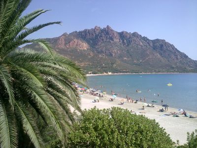 Eastern Sardinia beachside holiday apartment. sleeps 4.