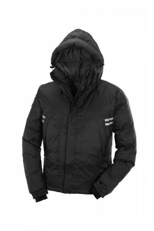 Canada Goose Mountaineer Jacket Men Black