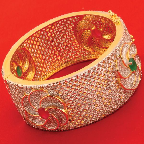 Festival sale Up to 70 % Off