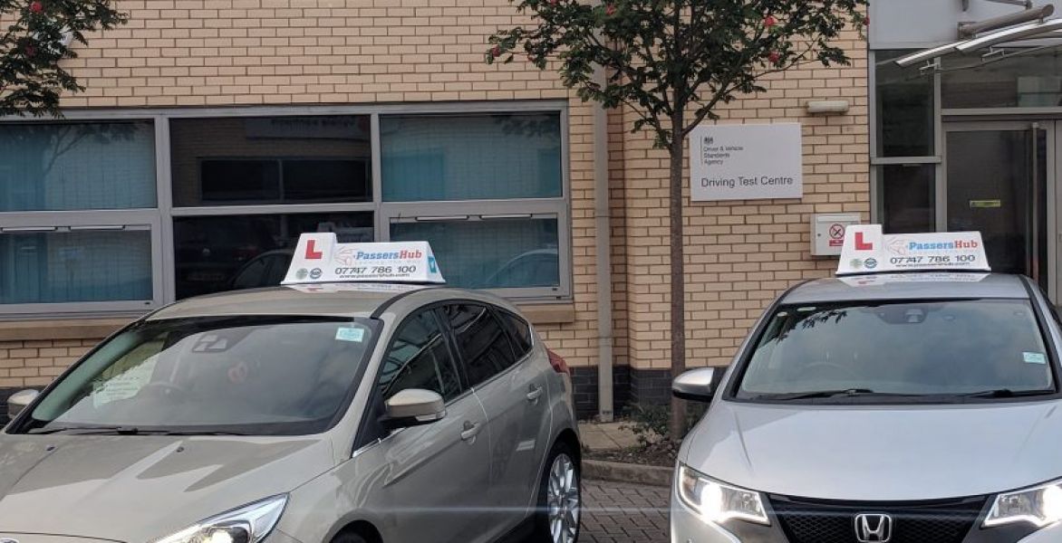 Find Cheap Driving School in Manchester for Driving Lessons