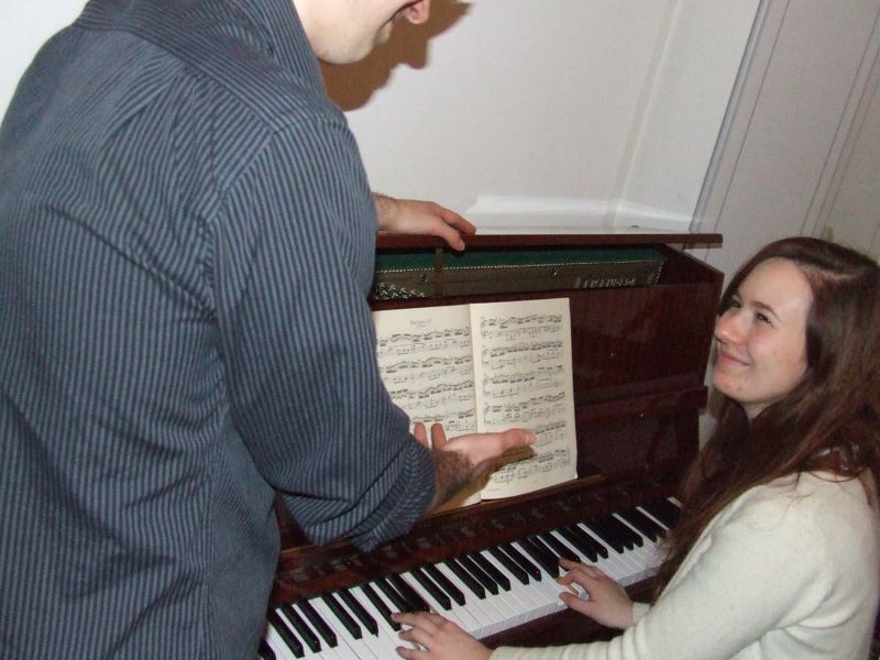 Music Lessons in Guitar, Bass, Piano, and Music Theory