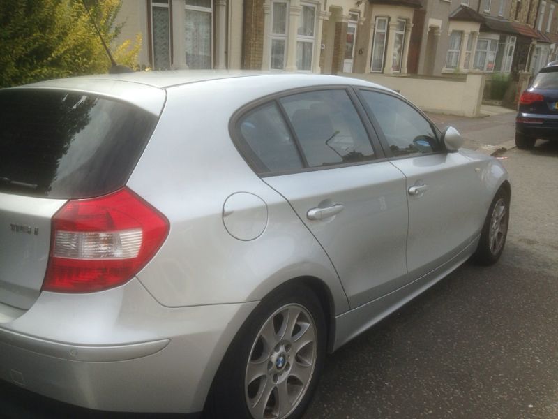 BMW 116, Reg 2006, 1.6L, 5 doors hatch back, very low mileage, 6 months MOT Road Tax 