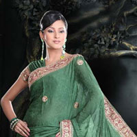 Sarees that brings the substances out of you