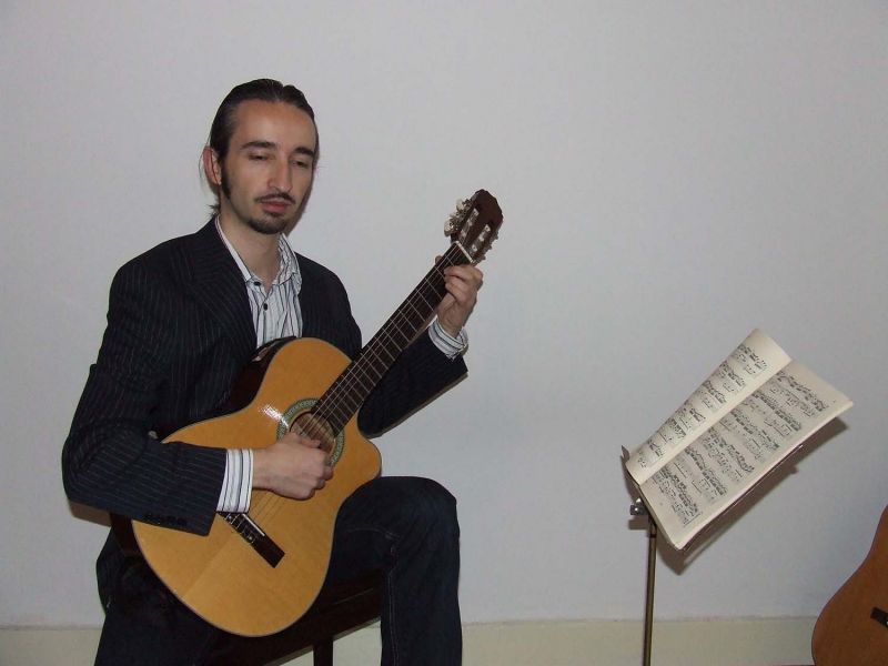 Music Lessons in Guitar, Bass, Piano, and Music Theory